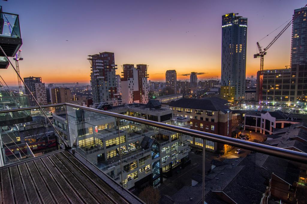 Canary Wharf - Corporate River View Apartments London Eksteriør billede